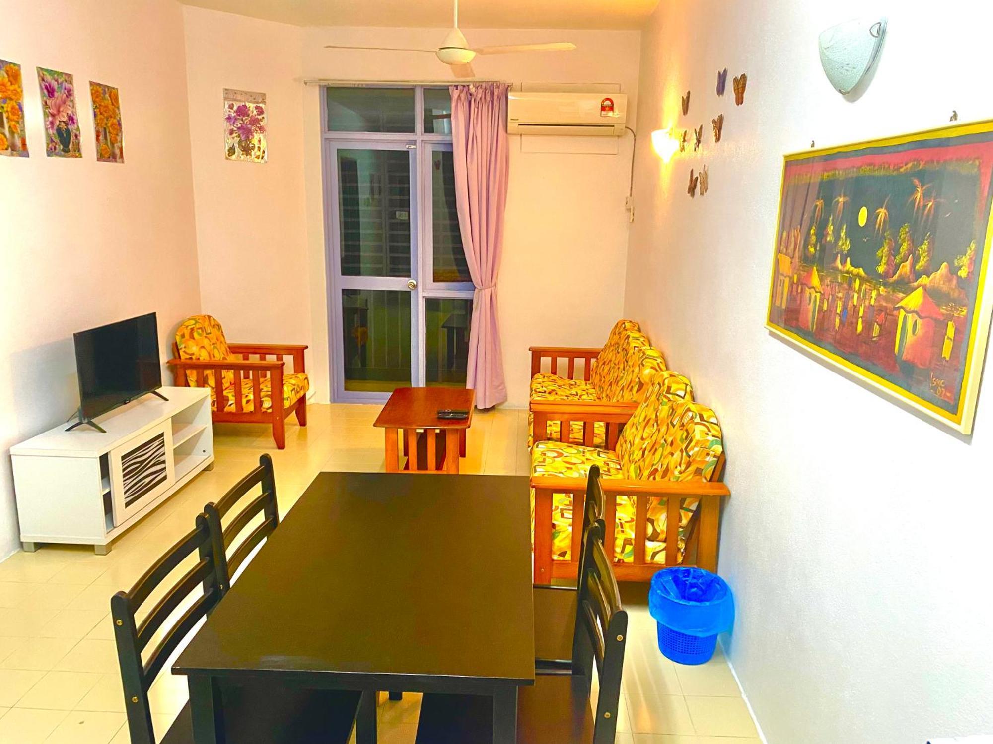 Batu Ferringhi Bayu Emas Apartment Εξωτερικό φωτογραφία