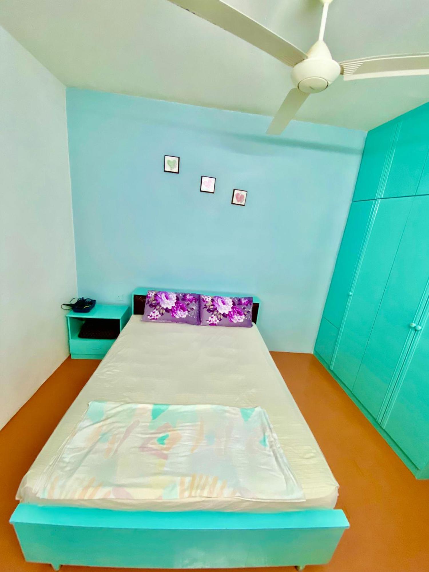 Batu Ferringhi Bayu Emas Apartment Εξωτερικό φωτογραφία