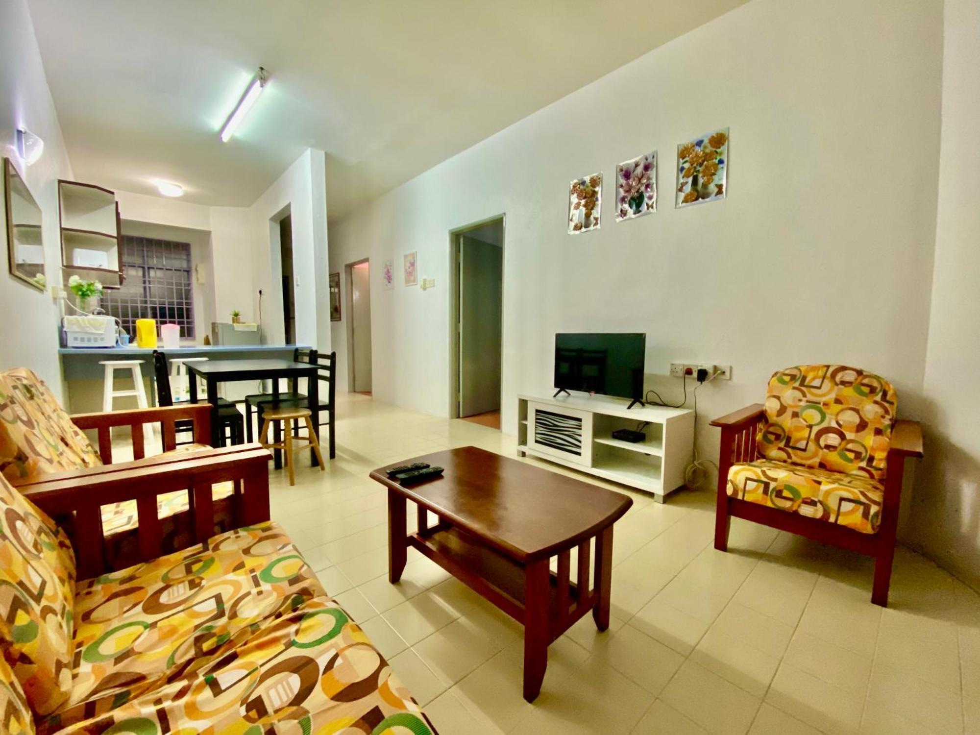 Batu Ferringhi Bayu Emas Apartment Εξωτερικό φωτογραφία